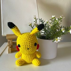 Crochet PIKACHU Stuffie